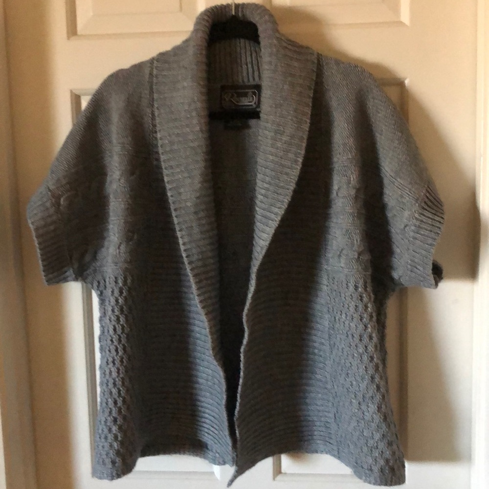 Rochelle California short sleeve cable sweater